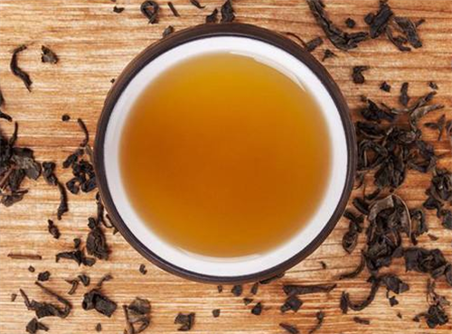 杜仲茶简单制作天然的降压保健茶